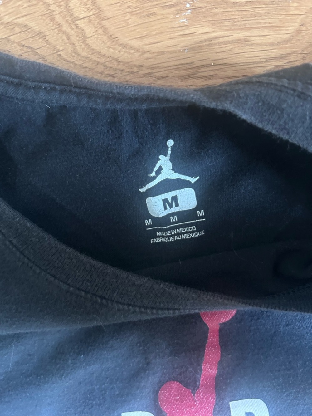 Jordan Black T-Shirt with Red Jumpman Detail - Picture 2 of 2